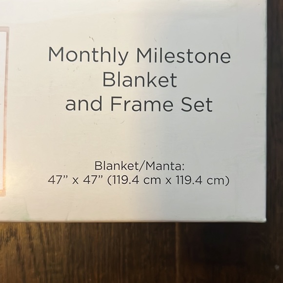 Modern Moments Monthly Blanket - Picture 3 of 4